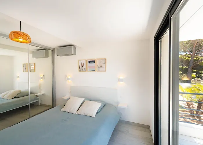 Simon * Sanary-sur-Mer